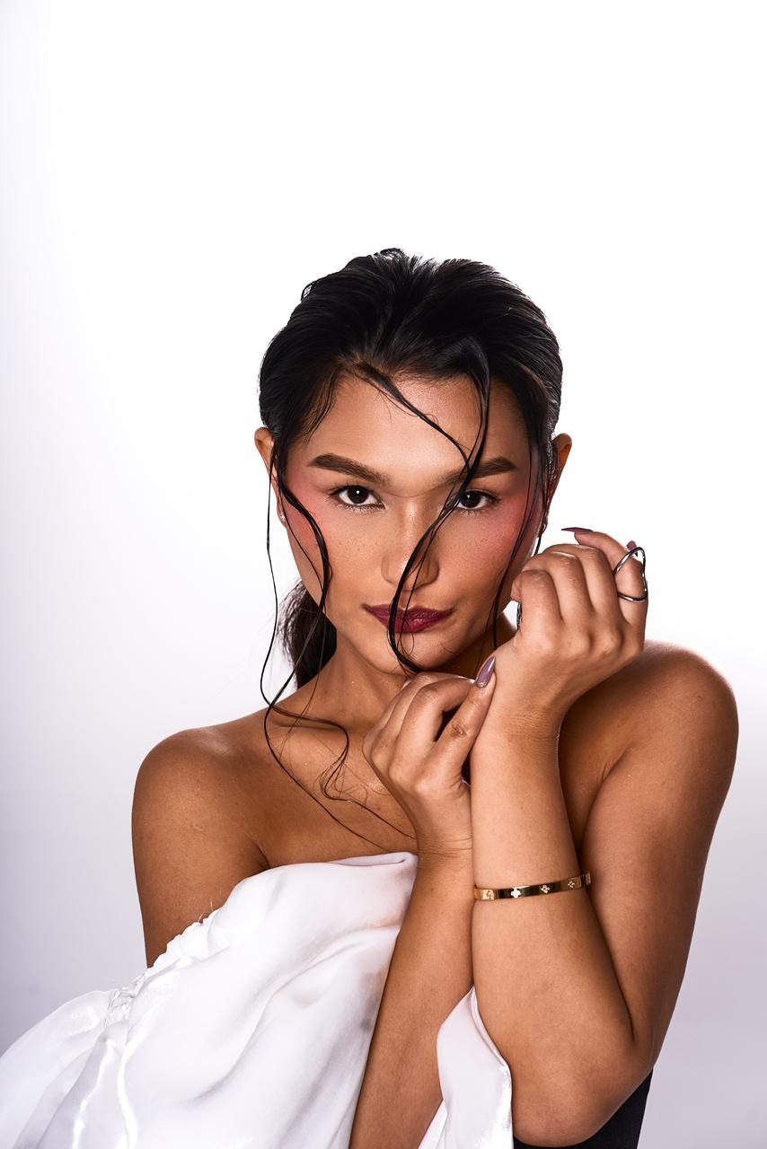 Talent gallery photo