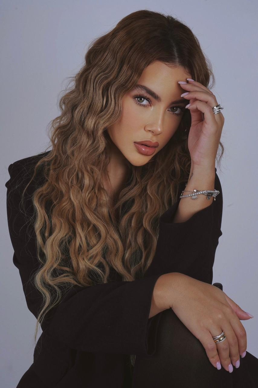 Talent gallery photo