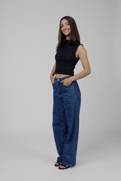 Charlotte D. gallery photo