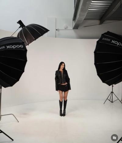 Oana J. gallery photo